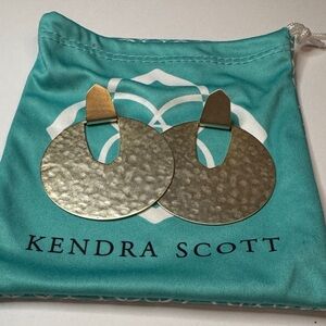 Kendra Scott Hammered Gold Statement Disc Earrings + Pouch No Backs